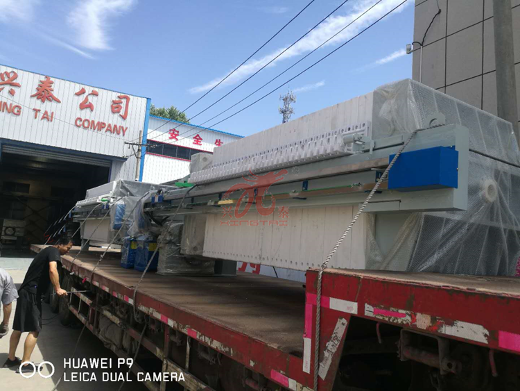 恭喜中山客戶壓濾機順利發(fā)貨！